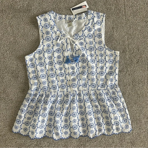 Vineyard Vines Tops - Vineyard Vines Floral Eyelet Lace Blue White Tassel Tie Tank Top Medium